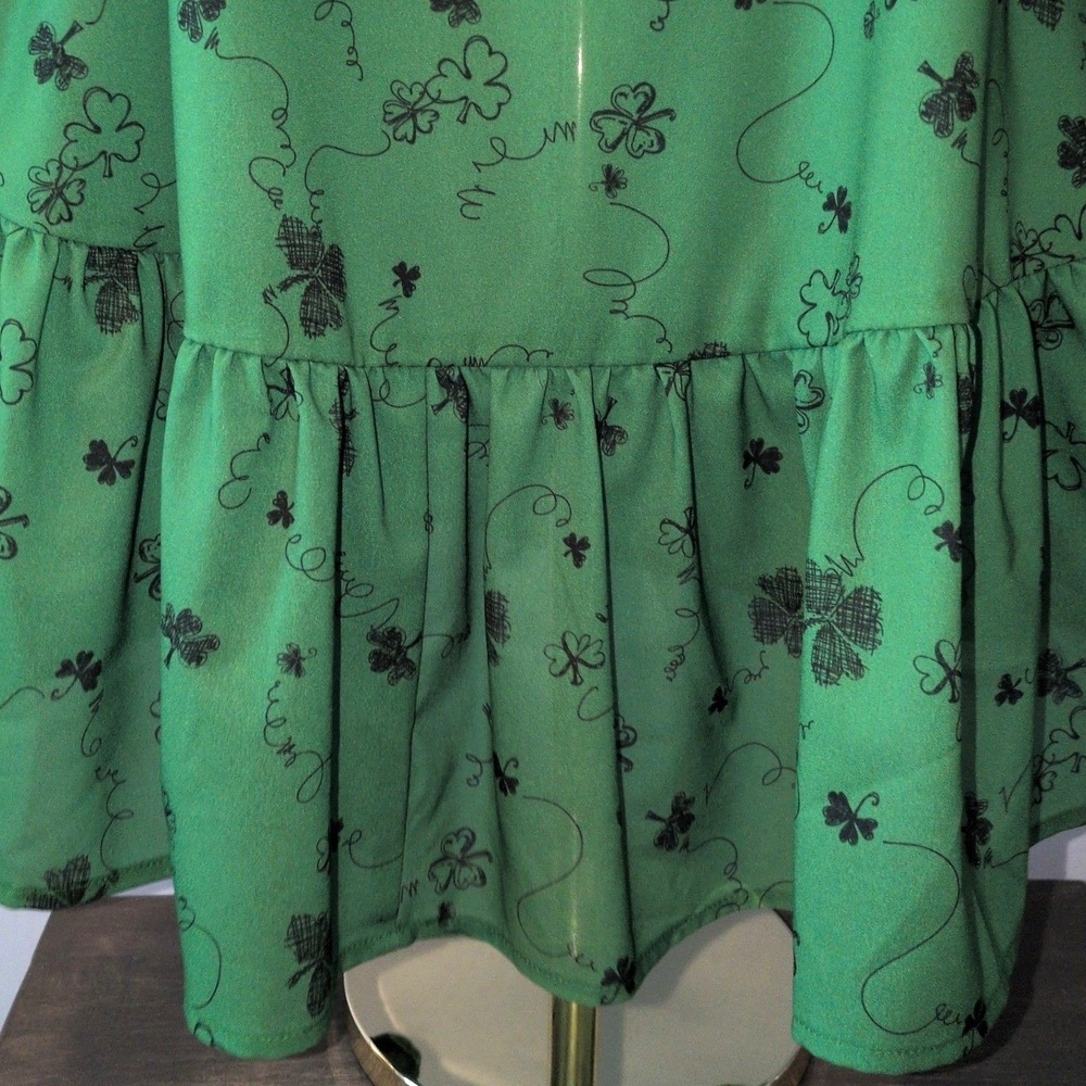 Xhilaration Peplum Top Women XXL Green Shamrock Clover Sleeveless Scoop Neck - Picture 6 of 10